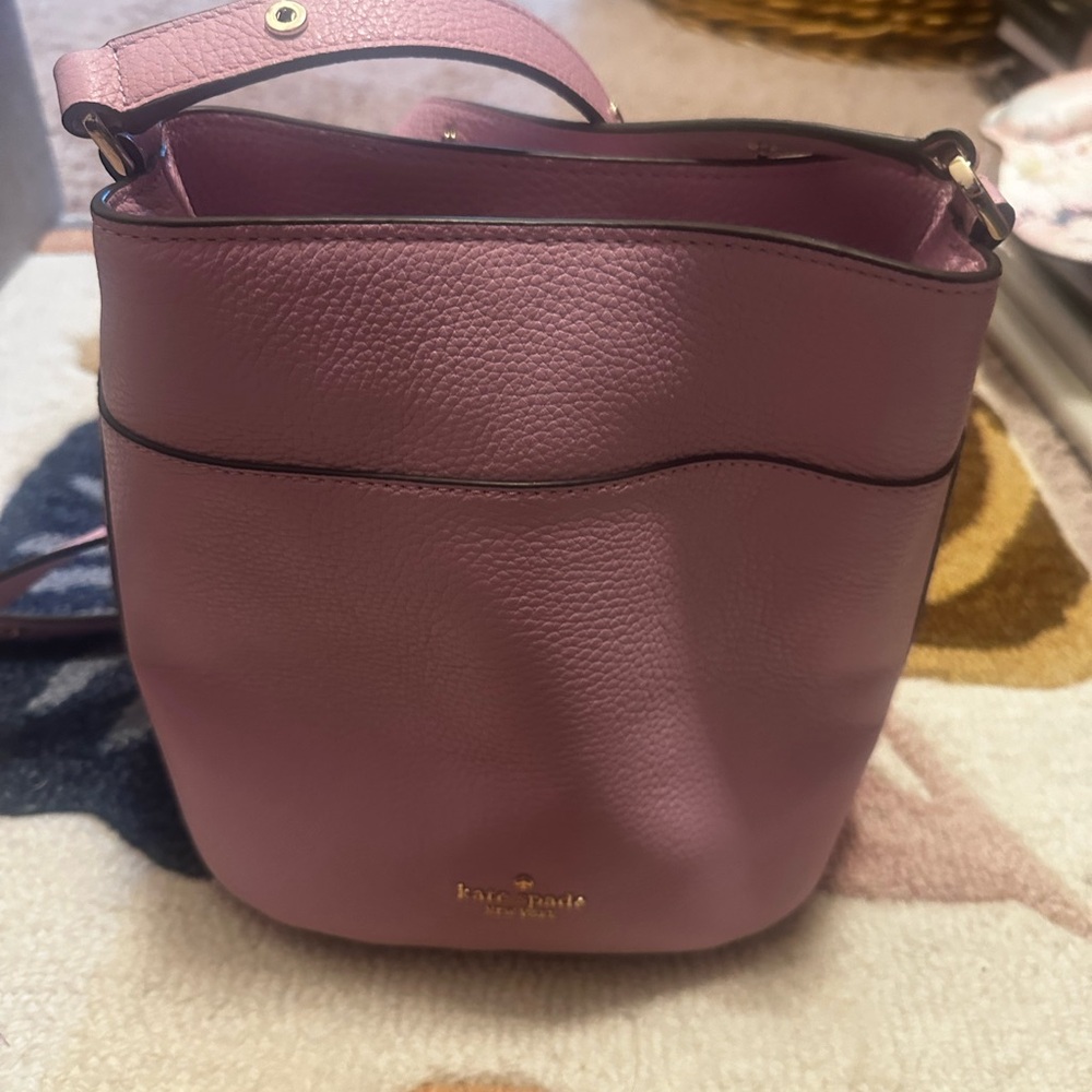 Kate Spade Pink Shoulder Bag with Modern Design
